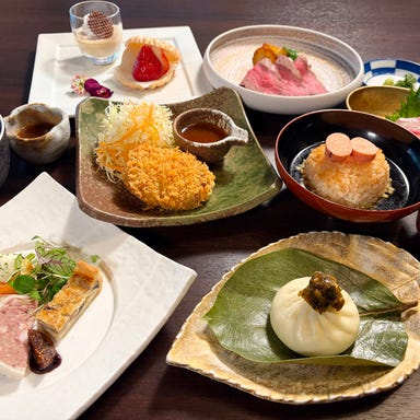 扇滝 奈良ロイヤルホテル_【日帰り温泉入浴付き】和洋折衷サナ活ランチ