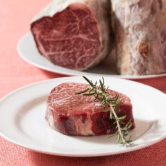 【濃厚な旨みと豊潤な香り】 ドライエイジング黒毛和牛