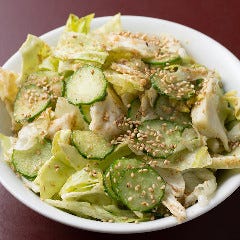姉妹店の焼肉屋のレシピそのままで本格的な味の『ゴマ塩サラダ』