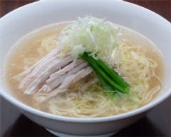 ◆新登場！極上の上湯スープ仕立て 【鶏そば　830円】