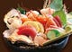 産直鮮魚を盛り込んだ刺身七点盛り
沖縄の魚もお楽しみ下さい!!