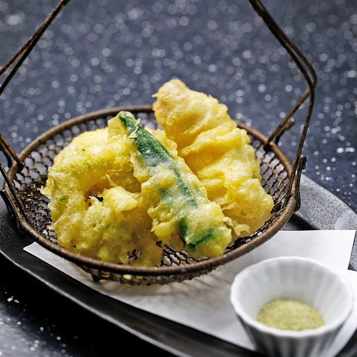 京都名物三昧 ヘルシー 多彩な京豆腐料理に京都地鶏や京湯葉も 京の味覚三昧コース 2時間飲み放題付の詳細 京都湯葉と鱧のお店 隠れ庵 京都駅店 京都駅 はも 鱧料理 ぐるなび