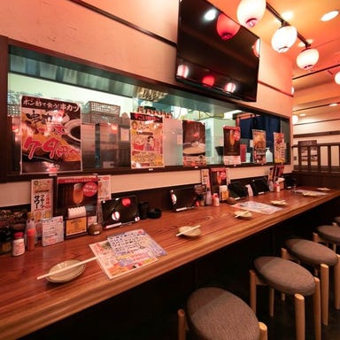 水炊き・焼き鳥 とりいちず酒場 市川北口駅前店 店内の画像