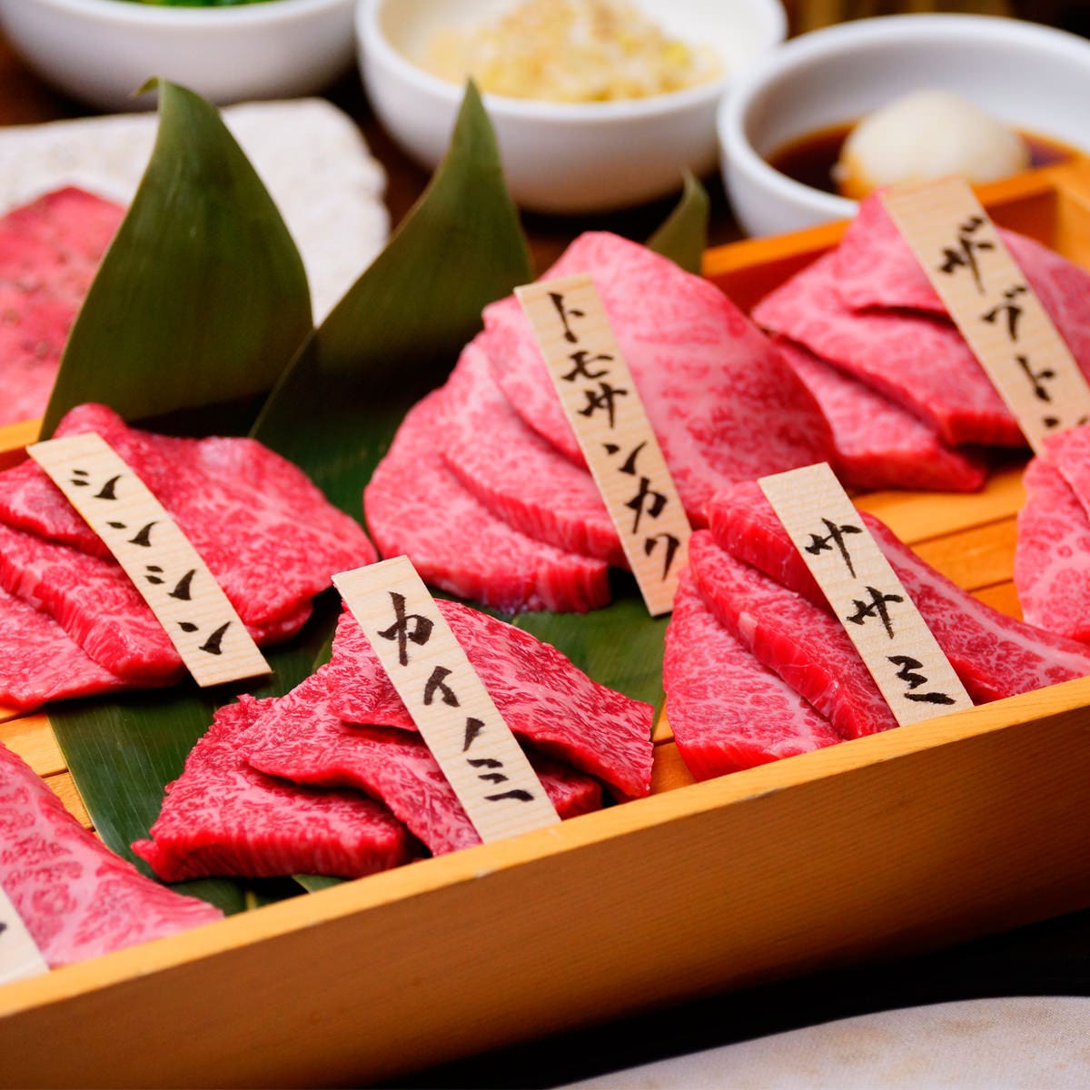 極みコース 2時間飲み放題付10 000円 最高級牛づくしコースをゆったりと 接待やご宴会に の詳細 和牛焼肉ブラックホール 歌舞伎町本店 新宿 焼肉 ぐるなび