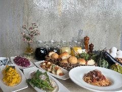 平日ランチ限定前菜ビュッフェ