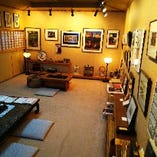 2階には芦屋画廊を展開しております。芸術品をご鑑賞ください。