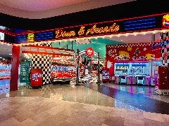 Feedy Diner＆Arcade 綾川店