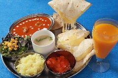一番人気! ランチチーズナンセット