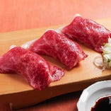 これを食べなきゃ帰れない！炙り肉肉寿司