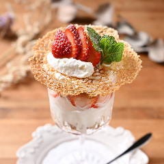 〆にはパフェ♪錦爽鶏のグリルや小皿料理を楽しめる女子会コース