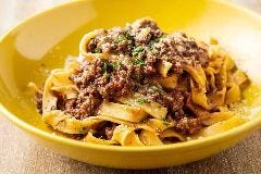 じっくり煮込んだ自家製ボロネーゼ