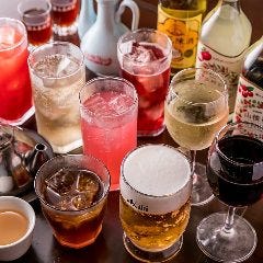 ビールをはじめ、サワーや紹興酒等ドリンクのラインナップが充実