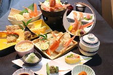 【小鍋会席　瑠璃】　小鍋が付きで天ぷらなどもあり品数も多いお得なコースです。