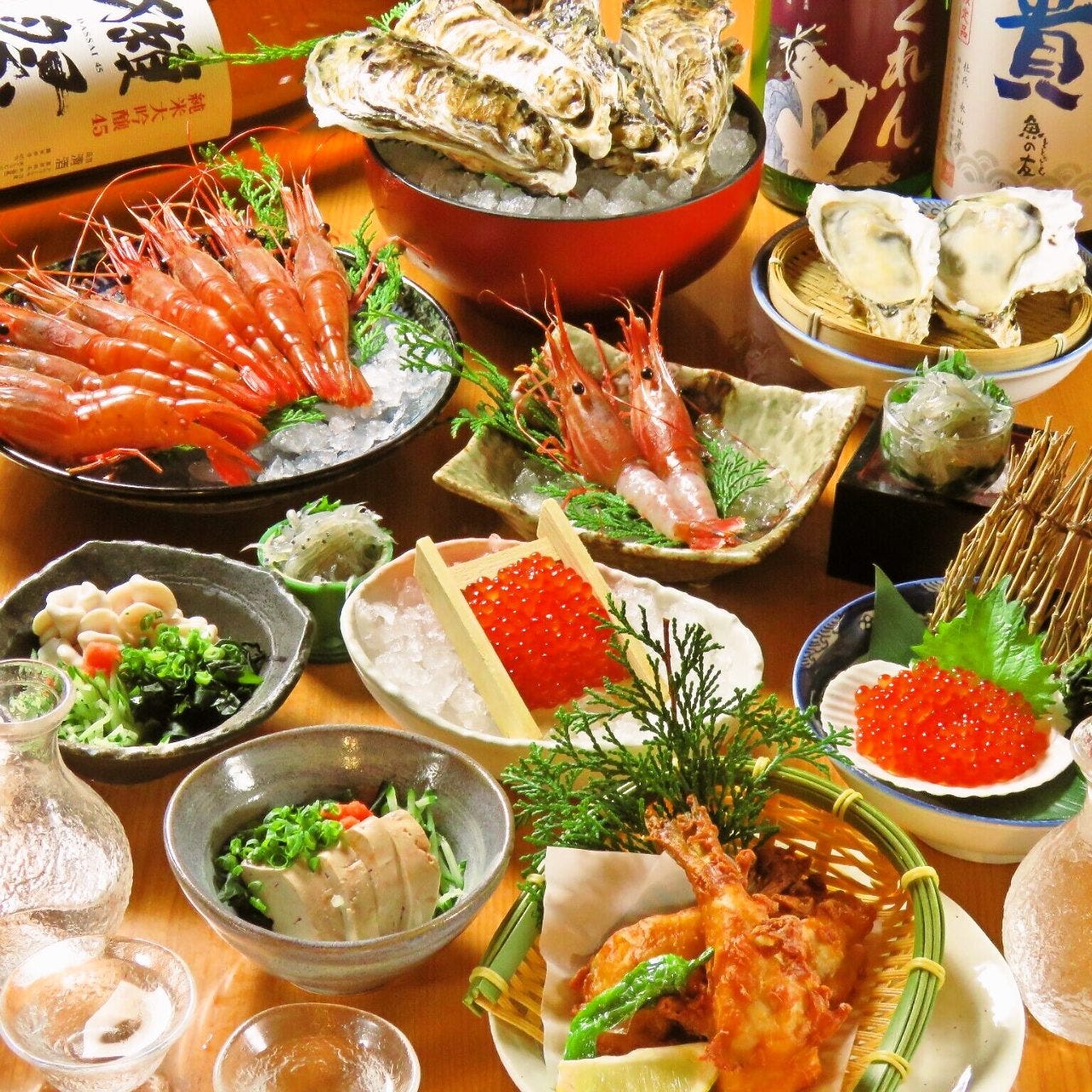 天然鮮魚、牡蠣、本まぐろと自慢の海鮮料理を堪能できます
