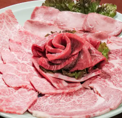 炭火焼肉 美味