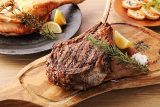 新橋で肉厚ステーキなどが味わえる人気のステーキレストラン4選 新橋で肉厚ステーキなどが味わえる人気のステーキレストラン4選