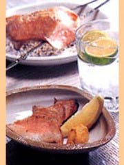 豚頬肉を塊で焼いた名物 ほっぺ丸焼き