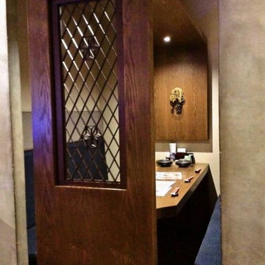 炉端居酒屋ぱぱらぎ_個室6名様×2/最大6名様まで対応可能な半個室席となっております。