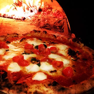 PIZZERIA IL AFFETTO (ピッツェリア イルアフェット)_絶対食べたいナポリピッツァ!
薪窯で焼き上げる!協会公認本場の味