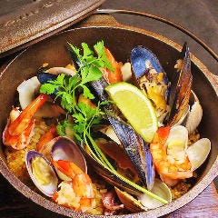 魚介を使った地中海料理が当店の一押し◎メニューは季節毎に変更