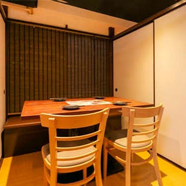 個室×日本酒 海鮮バル 魚蔵 日本橋店  店内の画像