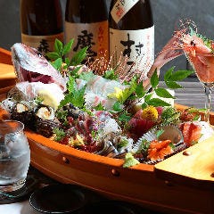 豪華船盛りは要予約で承ります。お祝いやご宴会におすすめです。