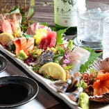 『刺身盛り』は海が近いからこそ味わえる鮮魚をお手頃価格で提供