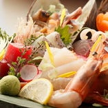 鮮魚が旨い！新鮮刺身★揚げたて天ぷら★板前が握る寿司