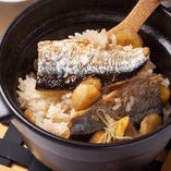 秋刀魚と焼き栗の土鍋御飯
