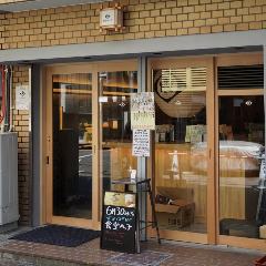 食堂ハッチ