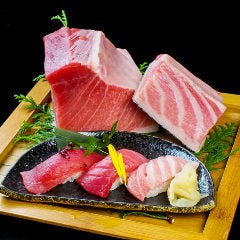 沖縄の生マグロと宮崎直送の鮮魚が自慢！