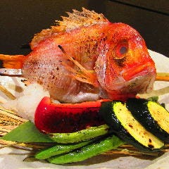 当店では厳選食材を使用しており豪華な宴会コースをご用意。