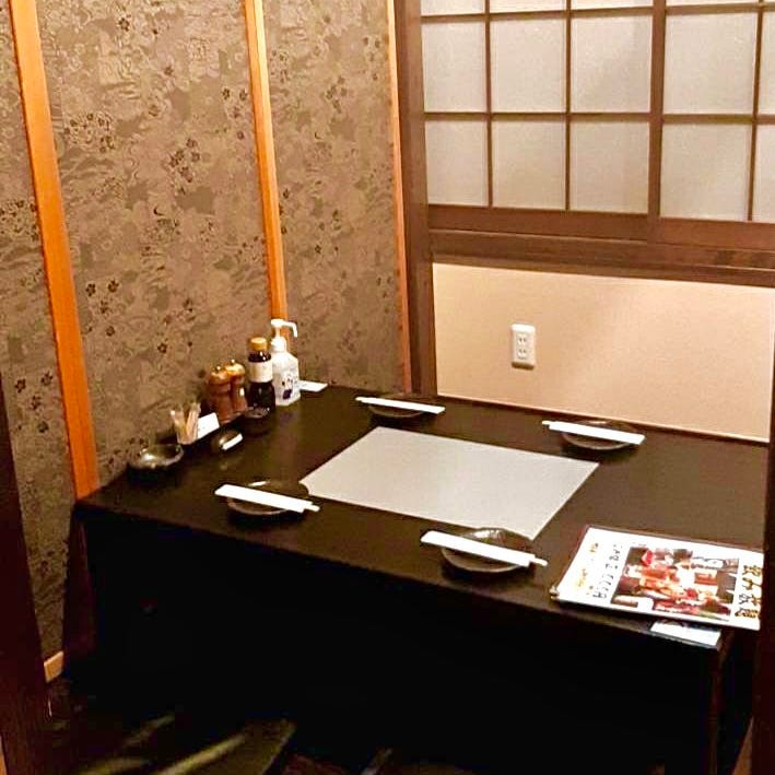 個室居酒屋 祇園_少人数でのプライベートなお集まりに最適な席【2~4名様×6部屋】