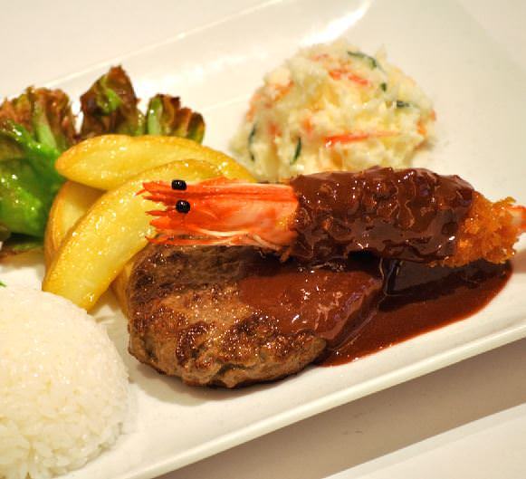 カフェ風車 アクア広島バスセンター街店 県庁前 広島 洋食 カフェ Goo地図