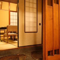 鰻 日本橋 いづもや 本店（本館・別館）