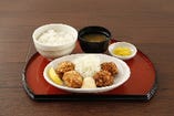 旨塩×にんにく醤油　合盛からあげ定食