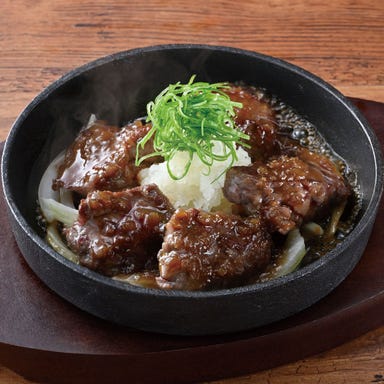 居楽屋白木屋 千里中央南口駅前店_熱々！牛ハラミステーキ