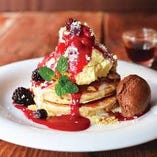 2月限定♪【ダブルホワイトチョコ＆ベリー・パンケーキ】