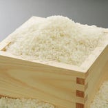 炊きたてをご提供。中魚沼川西地区産・特別栽培米コシヒカリ