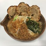 味噌漬け炙りチャーシュー麺