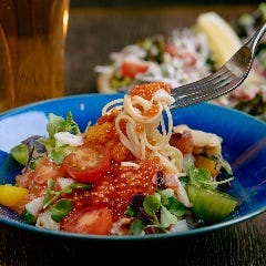 雲丹･タコ･イクラ･サーモン･ホタテの海鮮たっぷり冷製パスタ