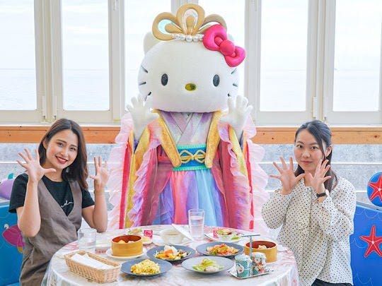 HELLO KITTY SMILE GARDENテラス