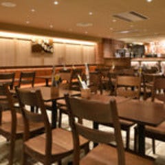 おしゃれなお店が見つかる 丸の内のダイニングバーでおすすめしたい人気のお店 ぐるなび