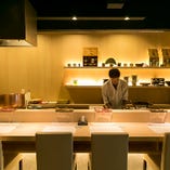 天ぷら専門店の魅力が存分に楽しめる特等席です