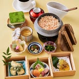 「季節釜飯」春の特別御膳　3,700円