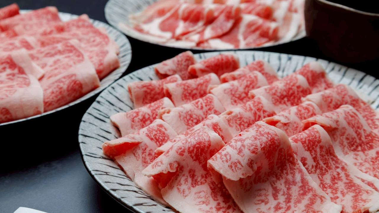 しゃぶしゃぶ すき焼き 食べ放題 和牛と豚 三条河原町店>
