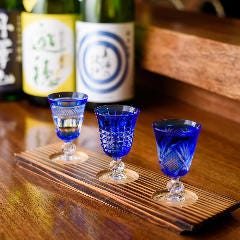 全国津々浦々の地酒から選んで楽しむ「お好きな三種呑み比べ」
