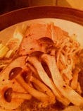 ○秋鮭とキノコのバター醤油蒸し