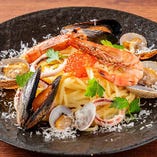 おすすめ！！
魚介の煮込みソース“フルッティディマーレ”