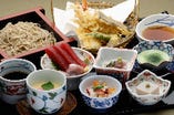 にぎわい膳 (天ぷら,刺身,そば豆腐,茶碗蒸,山かけ,小付,そば,甘味)
